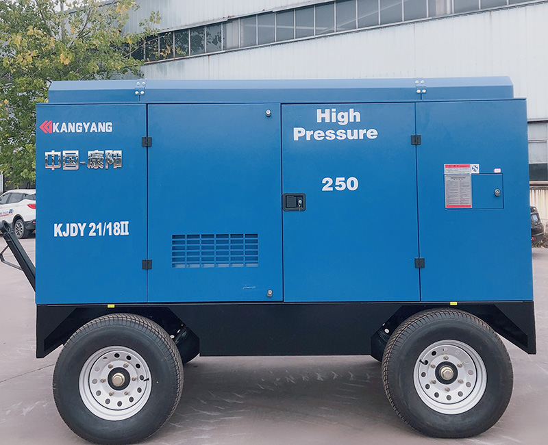 KJDY 21-18II空壓機-電移