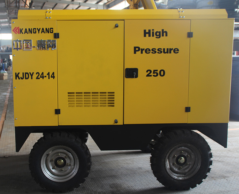 KJDY 24-14空壓機-電移