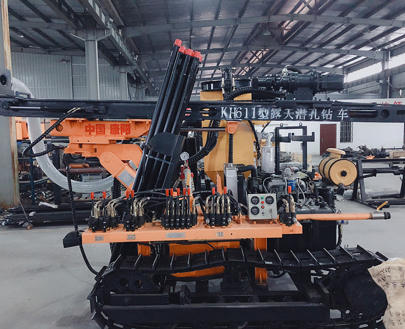 KH611露天潛孔鉆機(jī)